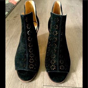 Crown & Ivy open toe ankle boot